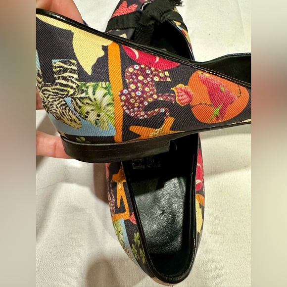 Vintage Salvatore Ferragamo Women's Floral Flats - Red and Yellow 7 - Picture 6 of 7